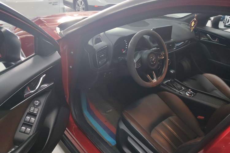 Used Mazda CX-4 2021 2.0L Automatic Two-Wheel Drive Blue Sky Dynamic Edition
