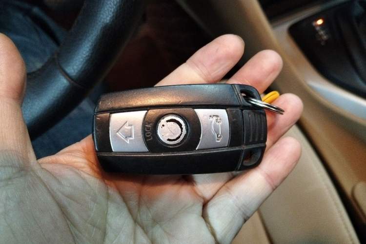 Used BMW X1 2012 sDrive18i Luxury Edition