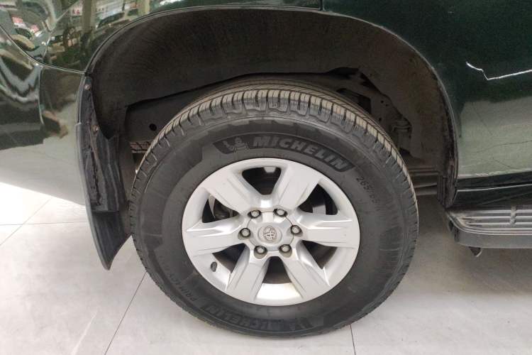 Used Toyota Prado 2016 2.7L Automatic Standard Edition
