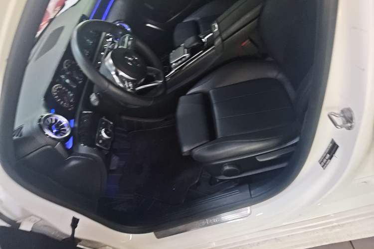 Used Mercedes-Benz A-Class 2022 Restyled A 200 L Sport Sedan Fashion Version
