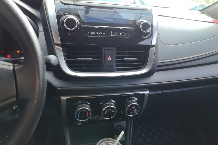 Used Toyota YARiS L 2019 1.5E CVT Dynamic Edition China VI compliant