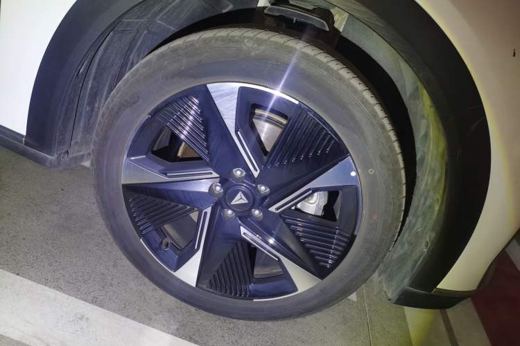 Used  S07 2023 200Max Range-Extended Version