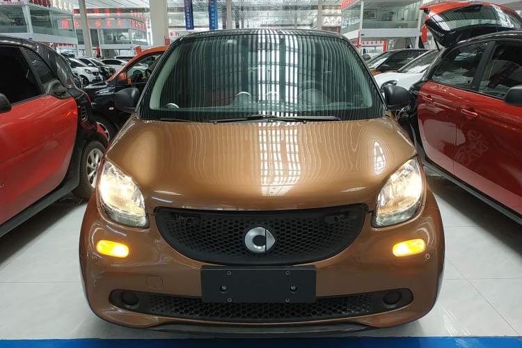 Used  forfour 2016 1.0L 52 kW Dynamic Edition
