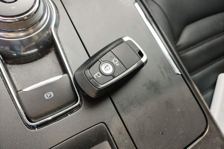 Used Ford Mondeo 2018 EcoBoost 180 Smart Control Fashion Model China VI Standard
