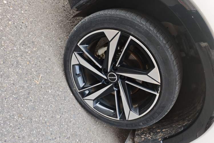 Used Roewe RX5 MAX 2022 1.5T Automatic Zhiwei Prestige Edition
