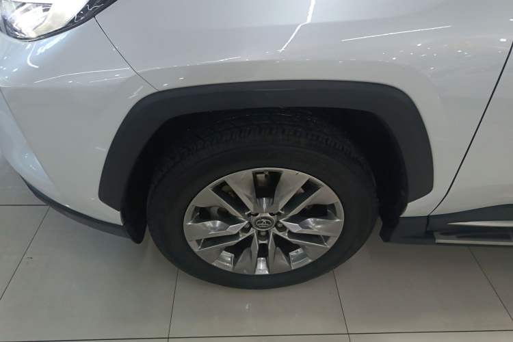 Used Toyota Wildlander 2020 2.0L CVT Two-Wheel Drive Luxury Edition