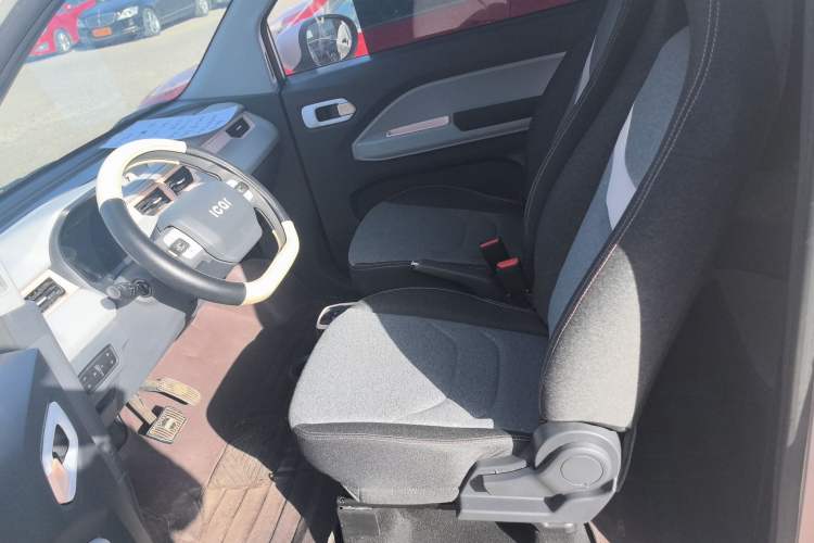 Used Chery QQ Ice Cream 2022 170km Sundae Phosphate Lithium-Ion