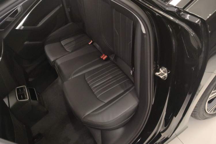 Used Audi A6L 2024 45 TFSI Prestige Dynamic Edition
