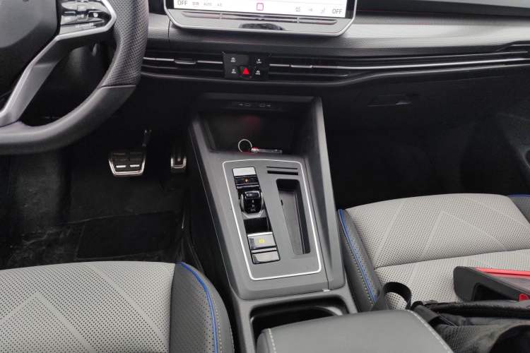 Used Volkswagen Golf 2025 300TSI R-Line