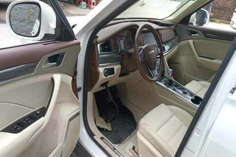 Used Haval H7 2016 Blue-Label H7 2.0T Automatic Elite Model
