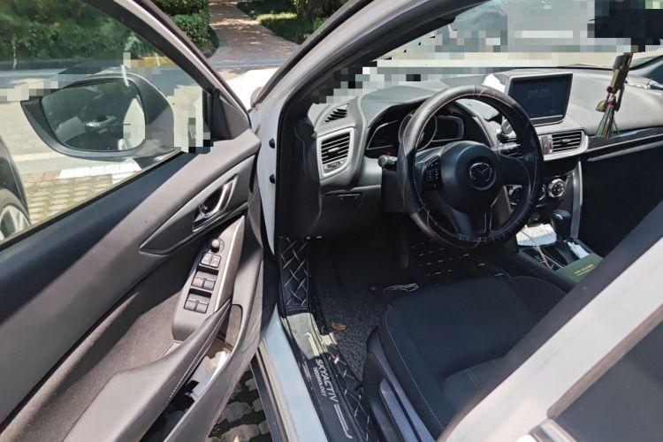 Used Mazda CX-4 2016 2.0L Automatic 2WD Blue Sky Dynamic Edition
