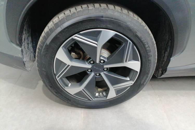 Used AION V 2024 Plus 70 Star Edition Lithium Iron Phosphate
