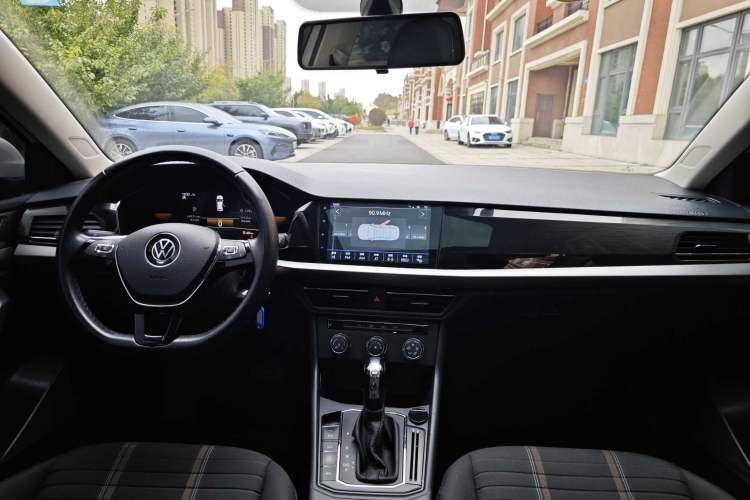 Used Volkswagen Lavida 2022 280TSI DSG Comfort Edition
