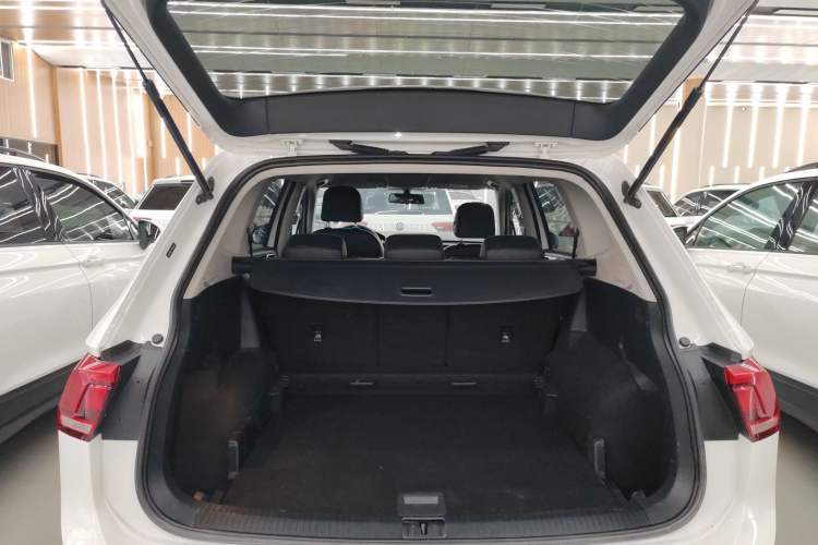 Used Volkswagen Tiguan L 2022 330TSI Automatic Two-Wheel Drive Comfort Edition
