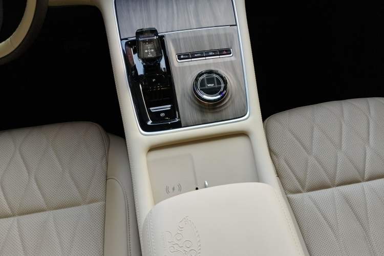 Used Geely Auto Monjaro L 2025 Dongfang Yao 2.0TD Automatic All-Wheel-Drive Wangyue Edition
