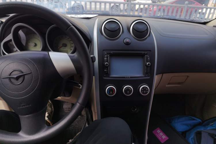 Used Haima Qubit 2013 1.3L Manual Cool Edition
