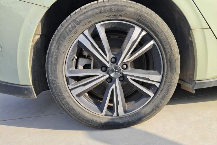 Used Hongqi EH7 2024 690 Pro
