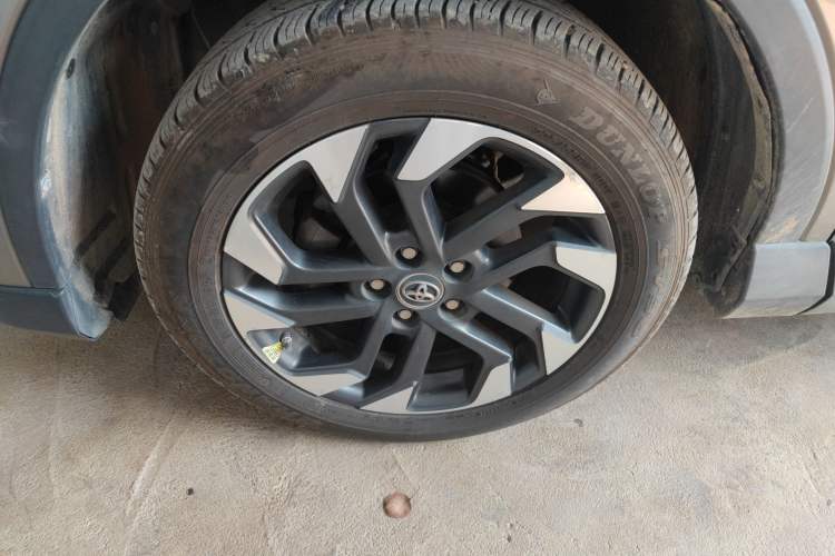 Used Toyota RAV4 2016 2.5L Automatic 4x4 Elite Edition
