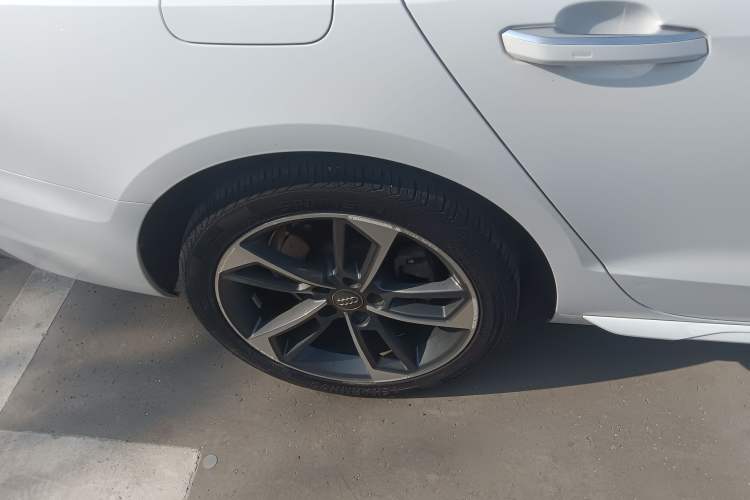 Used Audi A4L 2020 40 TFSI Fashion Dynamic Model
