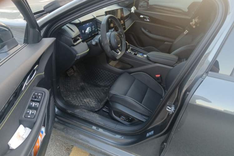 Used Lynk & Co 03 2025 1.5TD DCT Champion Edition Pro
