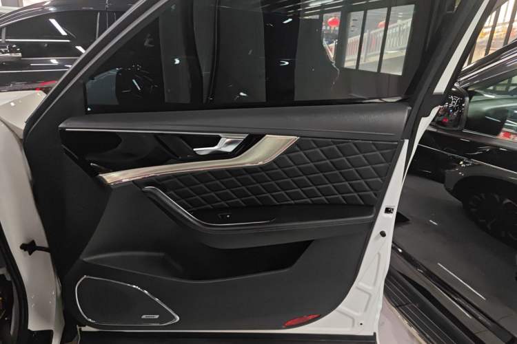 Used Hongqi HS5 2019 2.0T Smart Connect Flagship All-Wheel-Drive Version
