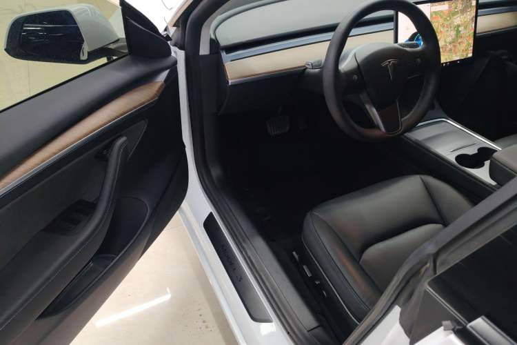 Used Tesla Model 3 2021 Standard Range Rear-Drive Upgraded Version
