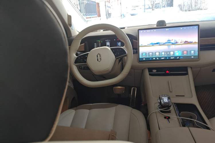 Used Hima AITO M7 2024 1.5T Intelligent Driving Rear-Drive Max Edition 6 Seats