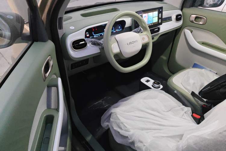 Used  Panda 2025 210km Panda Rider
