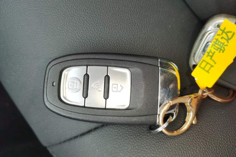 Used Nissan Tiida 2011 1.6L CVT Comfort Model
