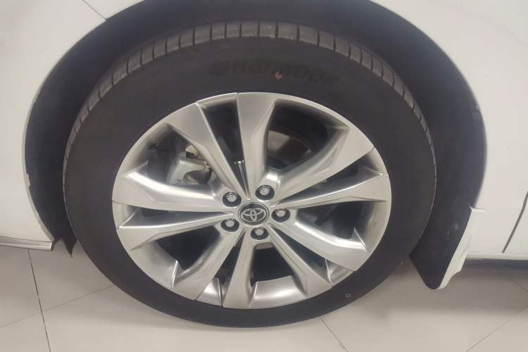 Used Toyota Sienna 2024 2.5L Hybrid Luxury Edition