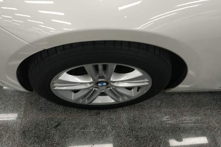 Used BMW 3 Series 2017 318i Fashion Model
