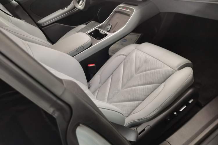 Used Nio ET5T 2025 75 kWh Touring
