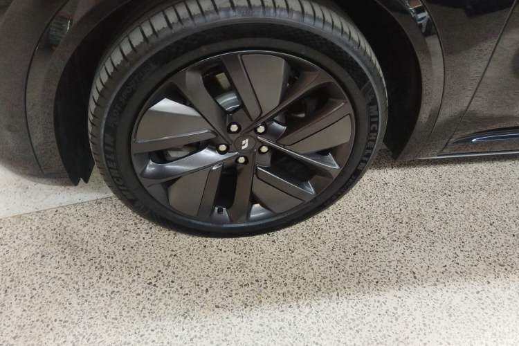 Used Li Auto L8 2024 Pro Model