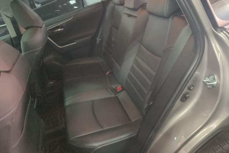 Used Toyota RAV4 2021 2.0L CVT 4x4 Style PLUS Edition