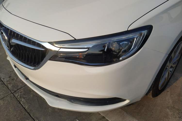 Used Buick GT 2018 18T Automatic Elite Model
