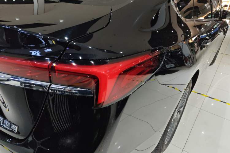 Used Buick LaCrosse 2025 28T Platinum Edition
