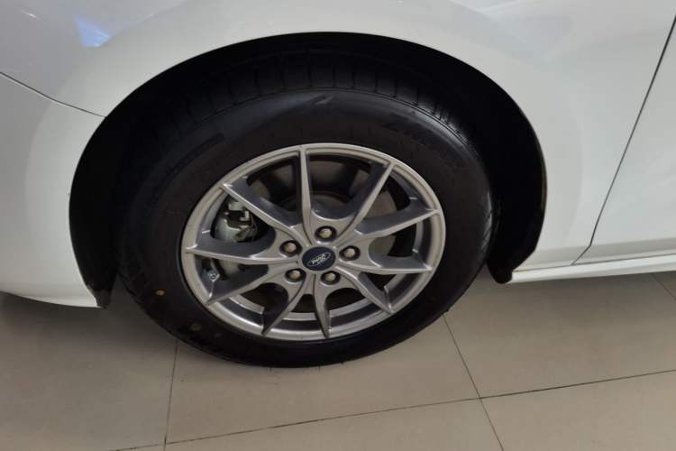 Used Ford Focus 2020 Hatchback EcoBoost 180 Automatic Trend Edition
