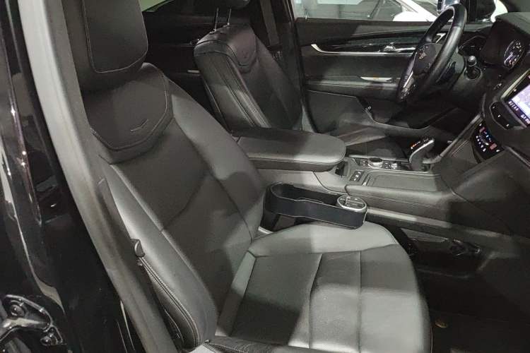 Used Cadillac XT5 2020 28T Luxury Version
