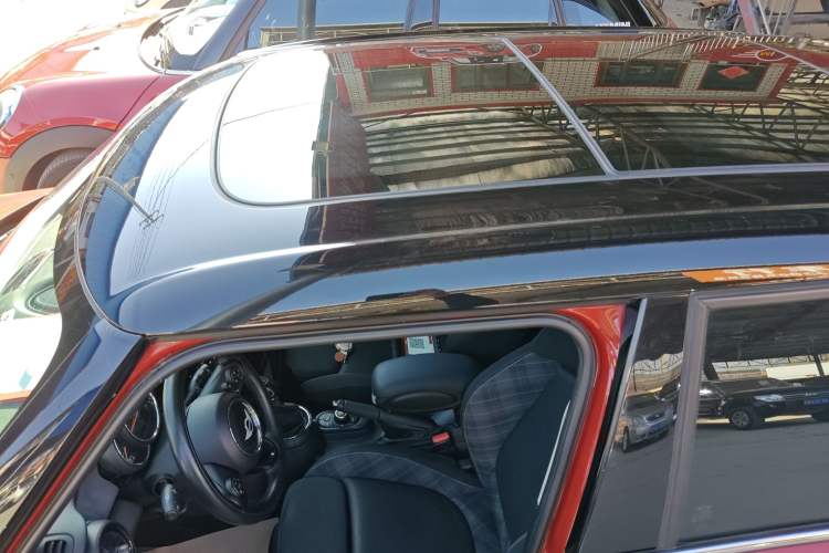 Used  MINI 2016 1.5T COOPER Five-Door Edition
