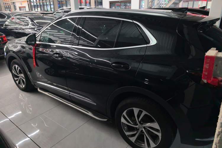 Used Buick Envision 2020 Encore S 652T Two-Wheel Drive Luxury Model
