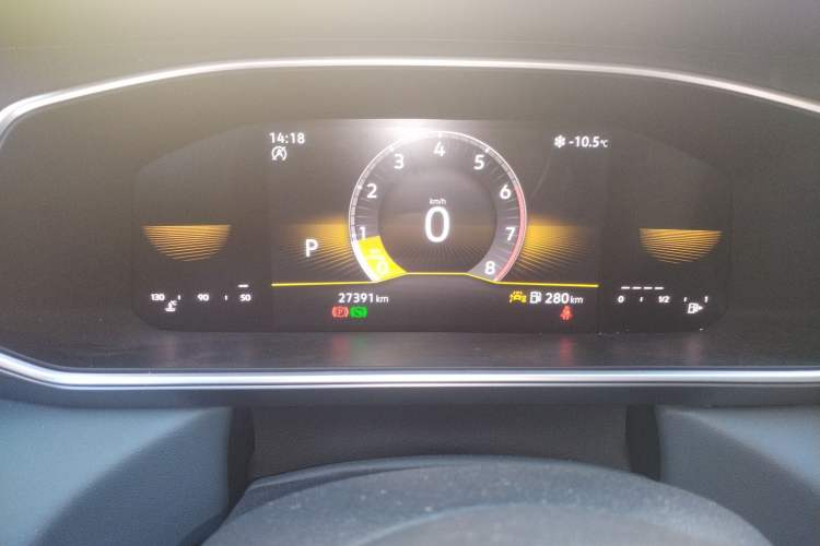 Used Volkswagen Tharu 2023 300TSI Two-Wheel-Drive Moonlight Edition
