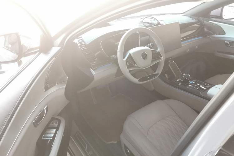 Used BYD Han 2025 EV 605KM Prestige Model
