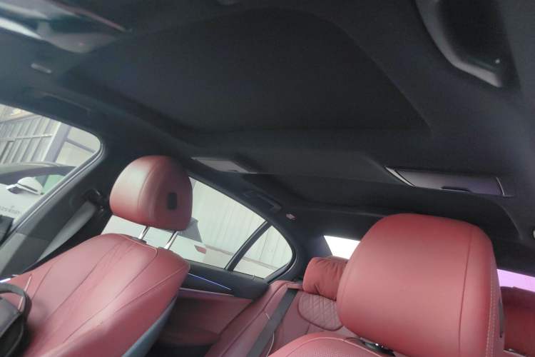 Used BMW 5 Series 2022 Restyled 530Li Leading Edition M Sport Package
