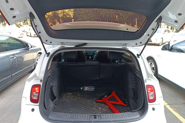 Used Buick Excelle GX 2018 18T Automatic Elite Model
