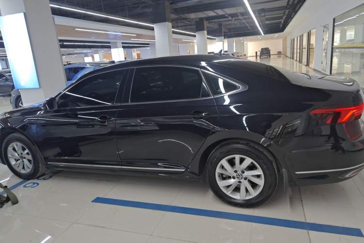 Used Volkswagen Passat 2020 Revised Version 280TSI Business Edition China VI Standard
