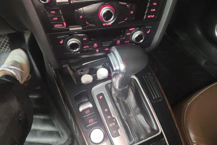 Used Audi A4L 2016 35 TFSI Collection Edition S line Comfort Model
