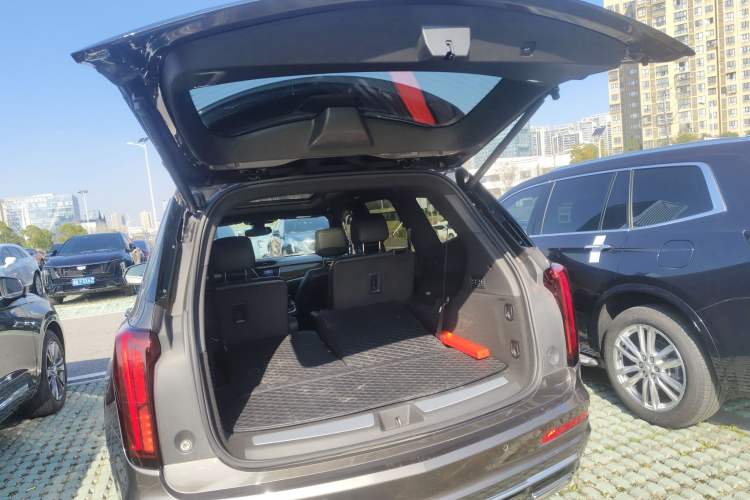 Used Cadillac XT6 2020 28T Six-Seater Luxury Version
