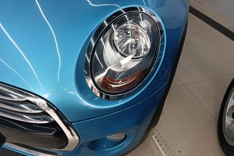 Used  MINI 2016 1.5T COOPER
