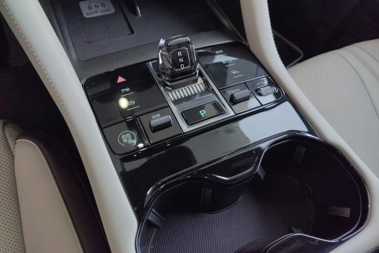 Used BYD Song PLUS New Energy 2025 EV Intelligent Driving Version 520km Premium Model
