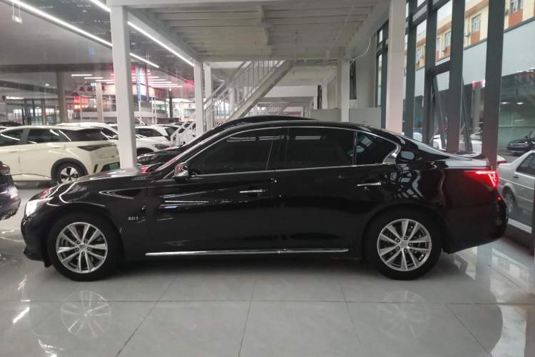 Used Infiniti Q50L 2016 2.0T Enjoyment Edition
